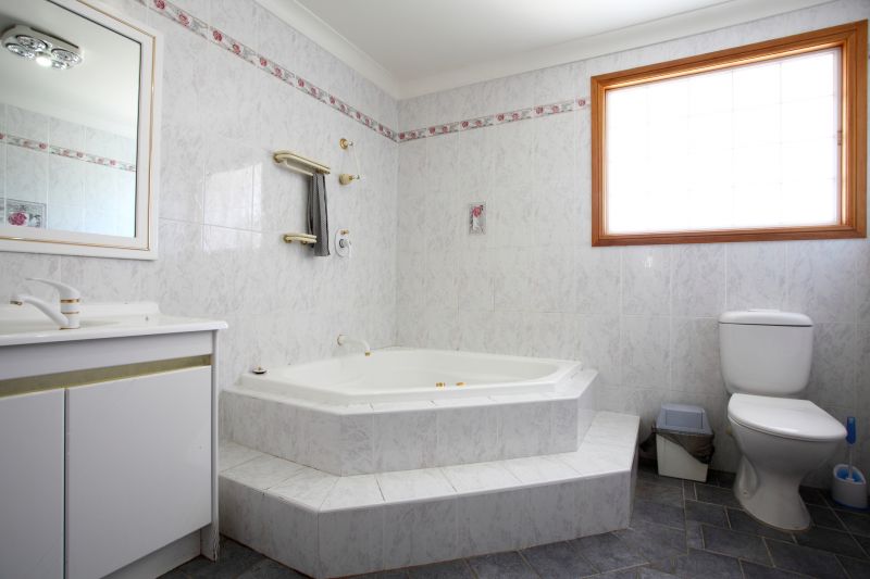 Cost of Bathtub Installation in Hutto, TX